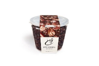 Dark brown raisins